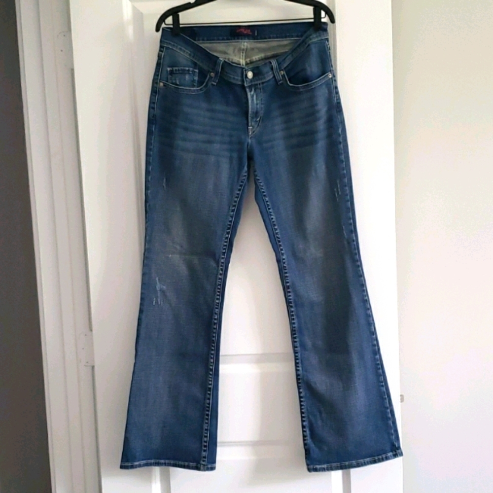 Levi's